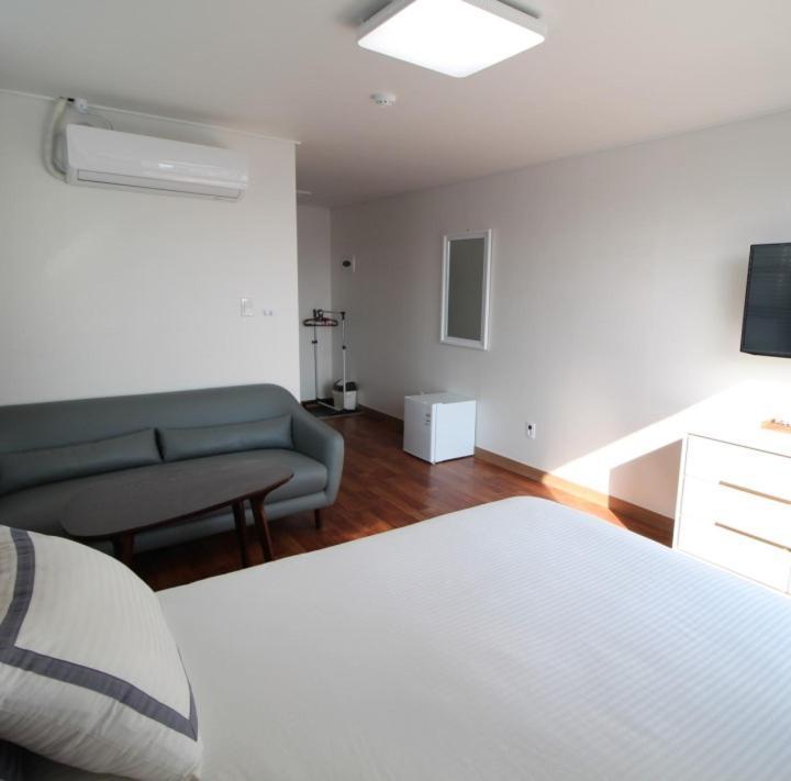 Guest 145 Hostel Gwangju Metropolitan City Екстериор снимка